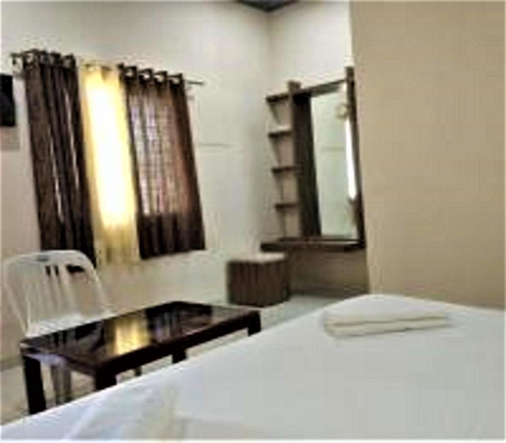 Hotel Krishna Exotica Ahmednagar Exteriör bild